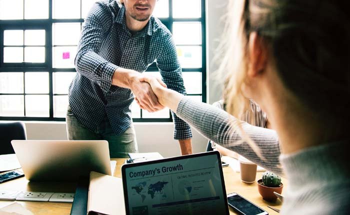 How IoT Helps in Improving Business Efficiency?
